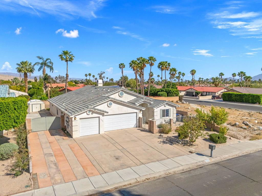 27250 Nortada Drive