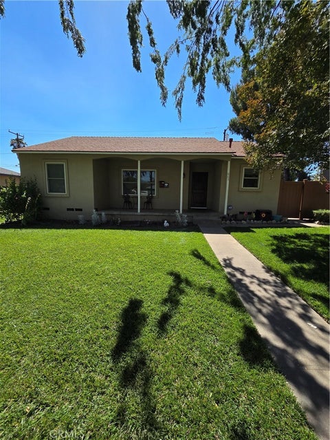 Photo of 863 N 9th Avenue, Upland, CA 91786 (MLS # TR26145187)