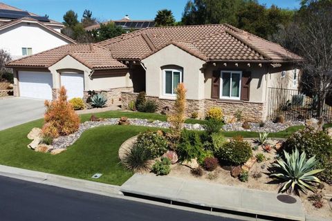 2194 Stone Castle Fallbrook CA 92028