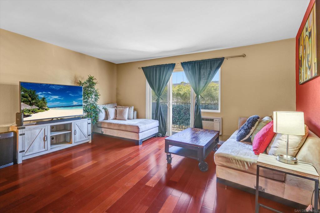 4860 Rolando Ct 9