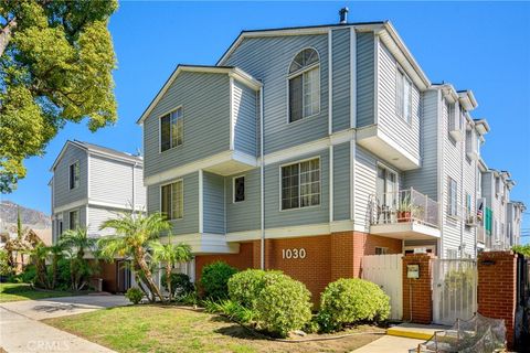 Photo of 1030 Ruberta Ave Ave #12, Glendale, CA 91201 (MLS # GD25251982)