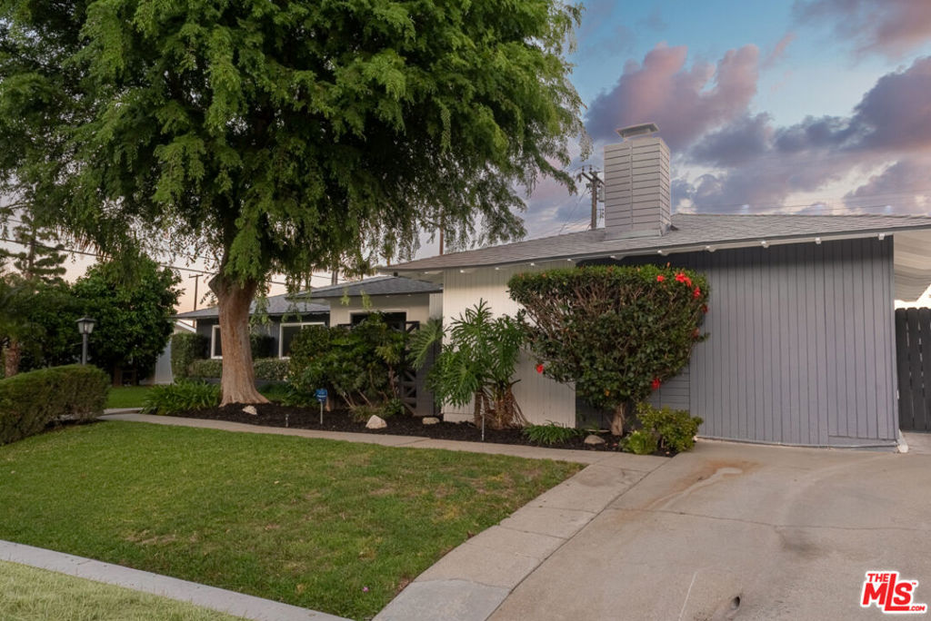 1314 Ameluxen Avenue