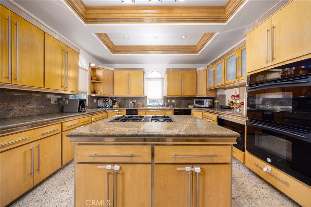 Diamond Bar, California, 91765, United States, 5 Bedrooms Bedrooms, ,5 BathroomsBathrooms,Residential,Active,2024518