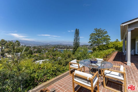 Photo of 2059 Kenilworth Avenue, Los Angeles, CA 90039 (MLS # 26991681)