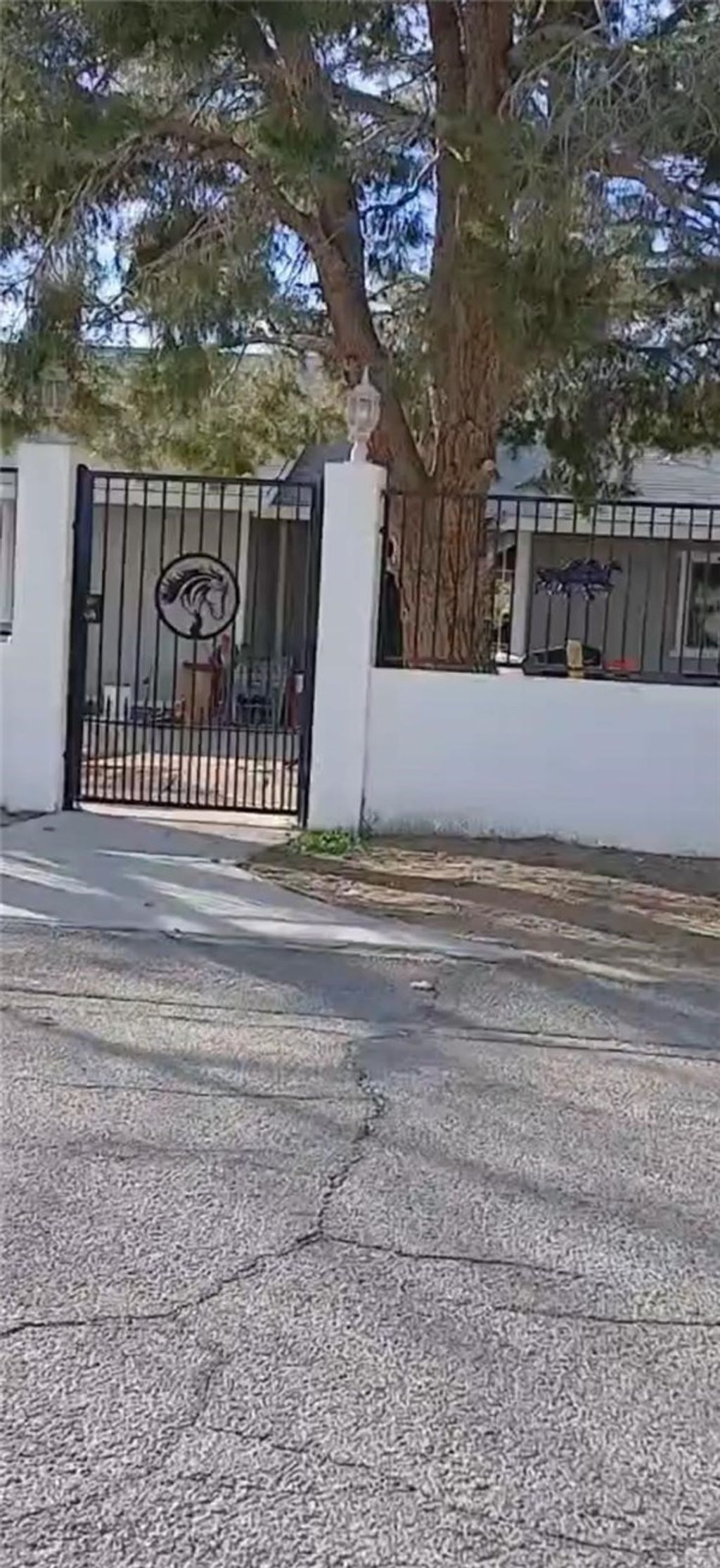 Photo of 40531 176th St E, Lancaster, CA 93535 (MLS # SR25279094)