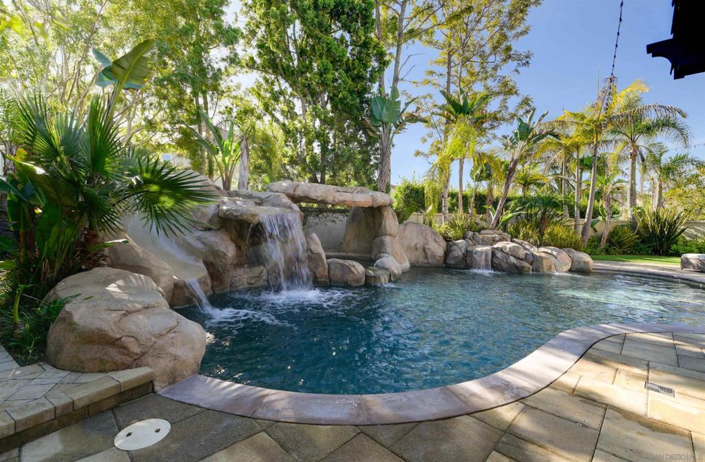 10607 Gingerwood Cove