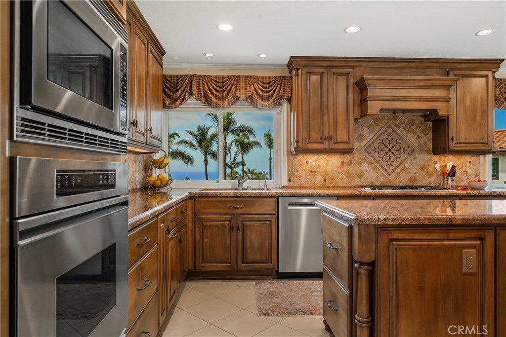 6402 Sealpoint Court