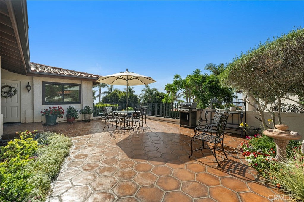 Photo of 6402 Sealpoint Court, Rancho Palos Verdes, CA 90275 (MLS # PV26215728)