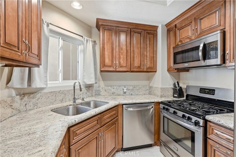 Photo of 7 Timbre, Rancho Santa Margarita, CA 92688 (MLS # OC26157843)