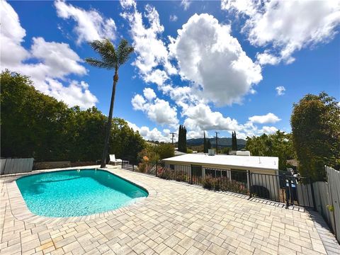 7335 Kyle Tujunga CA 91042