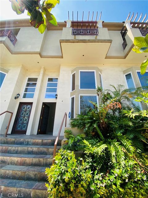 Photo of 4959 Laurel Canyon Boulevard, Valley Village, CA 91607 (MLS # AR25118893) Photo of 4959 Laurel Canyon Boulevard, Valley Village, CA 91607 (MLS # AR25118893)