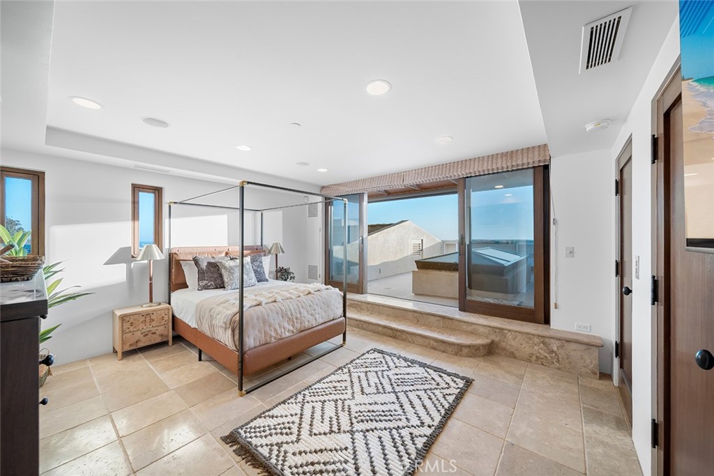 Emerald Bay (EB) - Residential