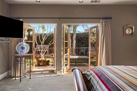 Tiny photo for 358 Villaggio E, Palm Springs, CA 92262 (MLS # 219141811PS)