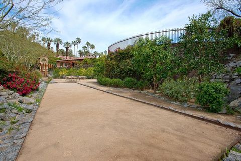 Tiny photo for 358 Villaggio E, Palm Springs, CA 92262 (MLS # 219141811PS)