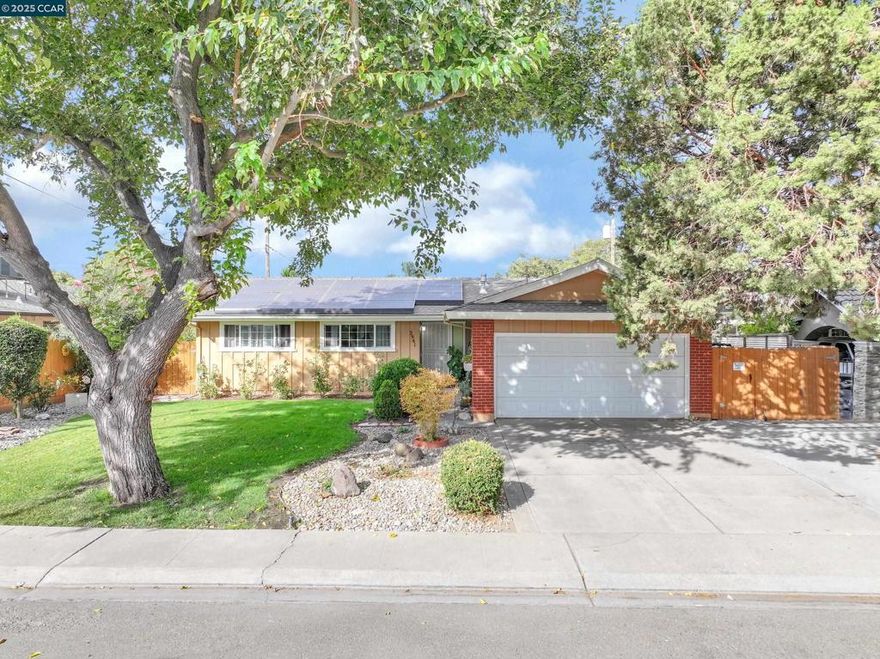 Recently remodeled home with a modern open-concept floor plan, perfect for comfortable living and entertaining. The spacious kitchen flows seamlessly into the dining and living areas, creating a bright and welcoming atmosphere. This property offers a side yard with room for extra vehicles, boat, or RV, plus a private backyard ideal for gatherings, barbecues, or simply relaxing. Conveniently located near schools, parks, shopping, and easy freeway access — a must-see!