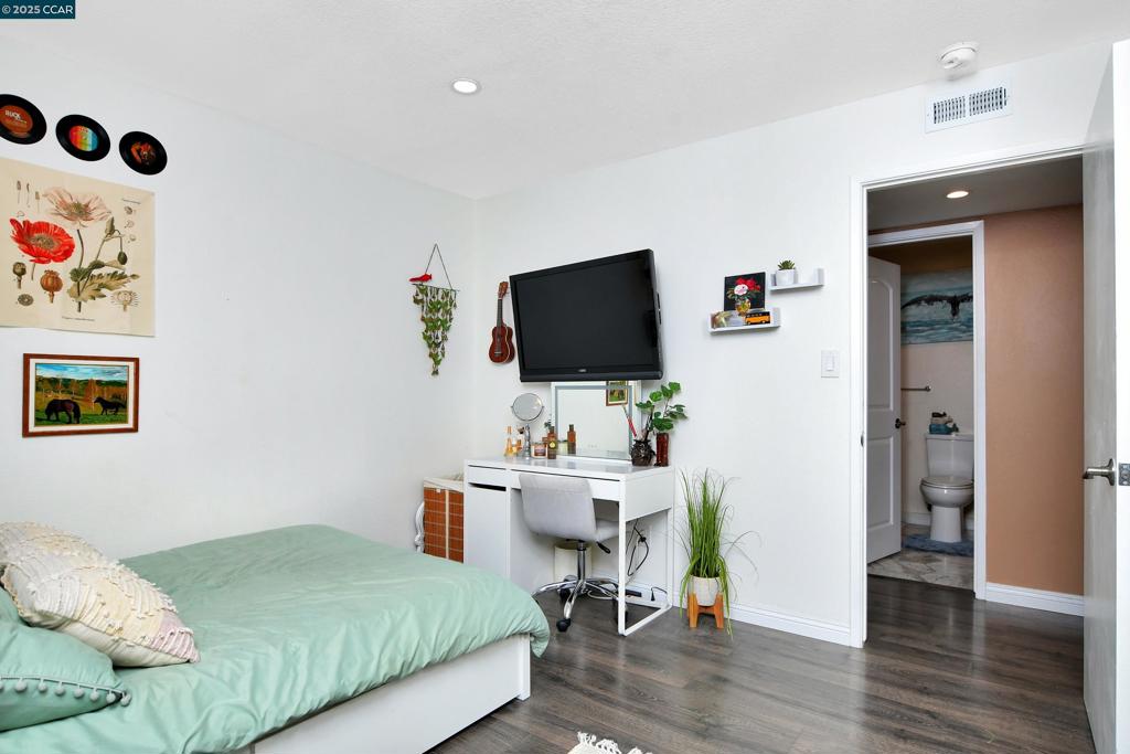 CENTRAL TRACY - Residential