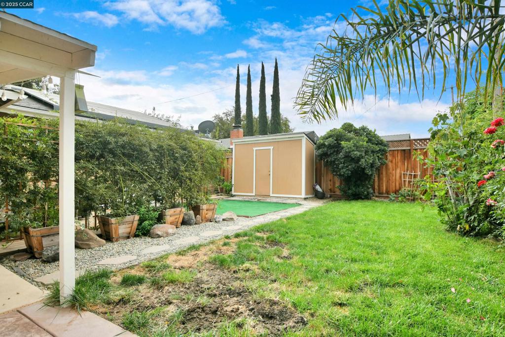 CENTRAL TRACY - Residential