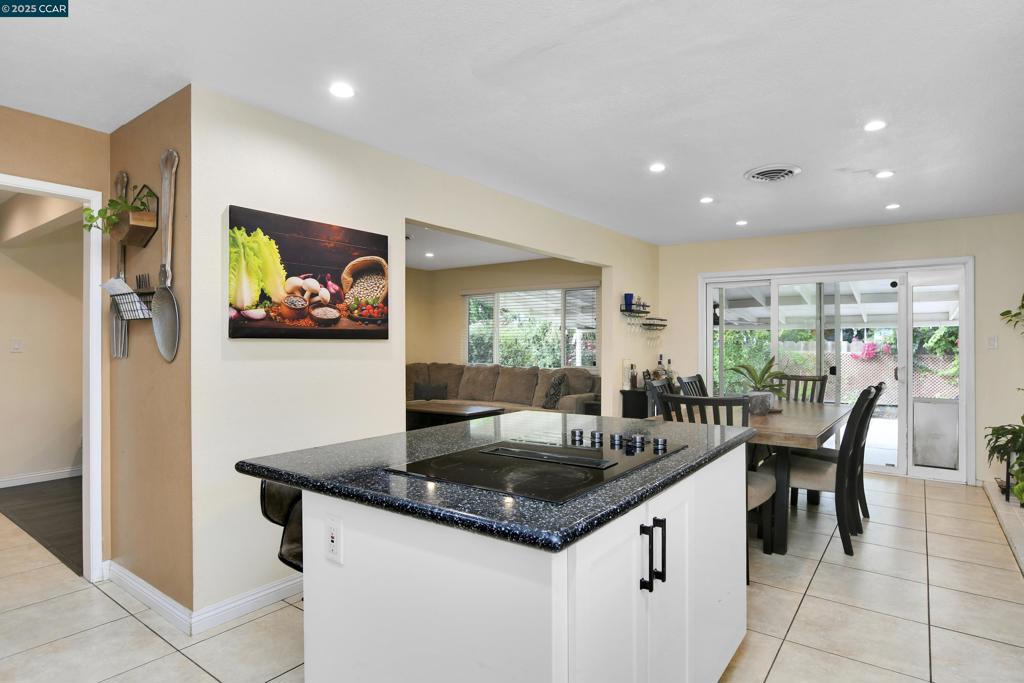 CENTRAL TRACY - Residential