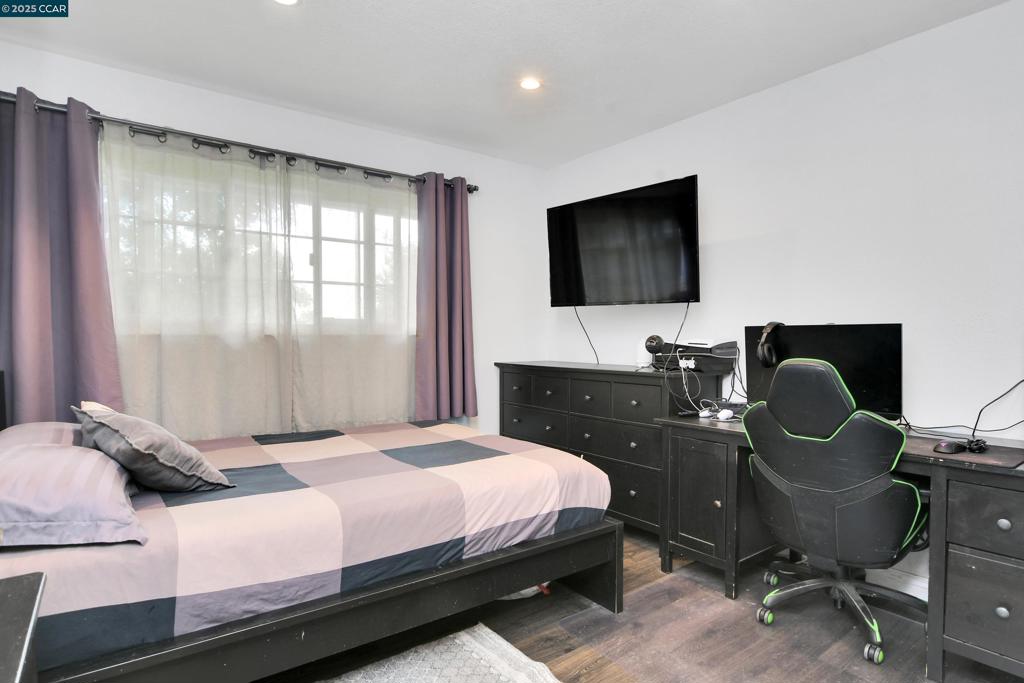CENTRAL TRACY - Residential