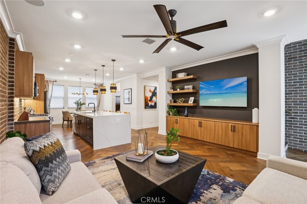 831 S Grable Circle