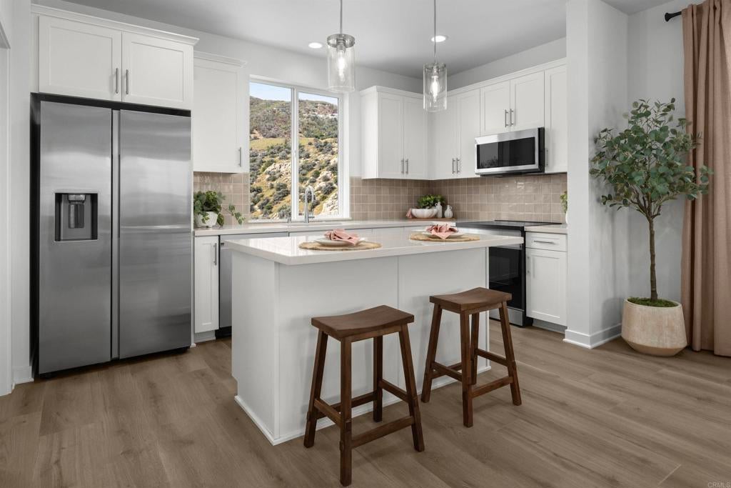 7611 Quest Lane, Santee CA 92071