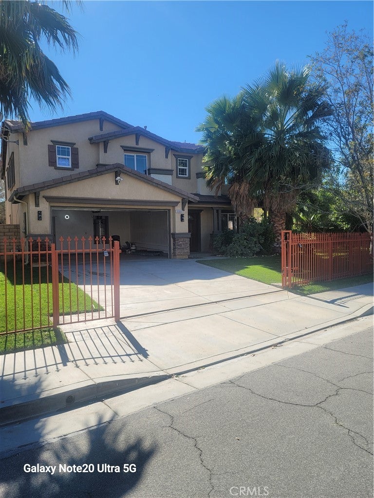 3500 Desert Oak