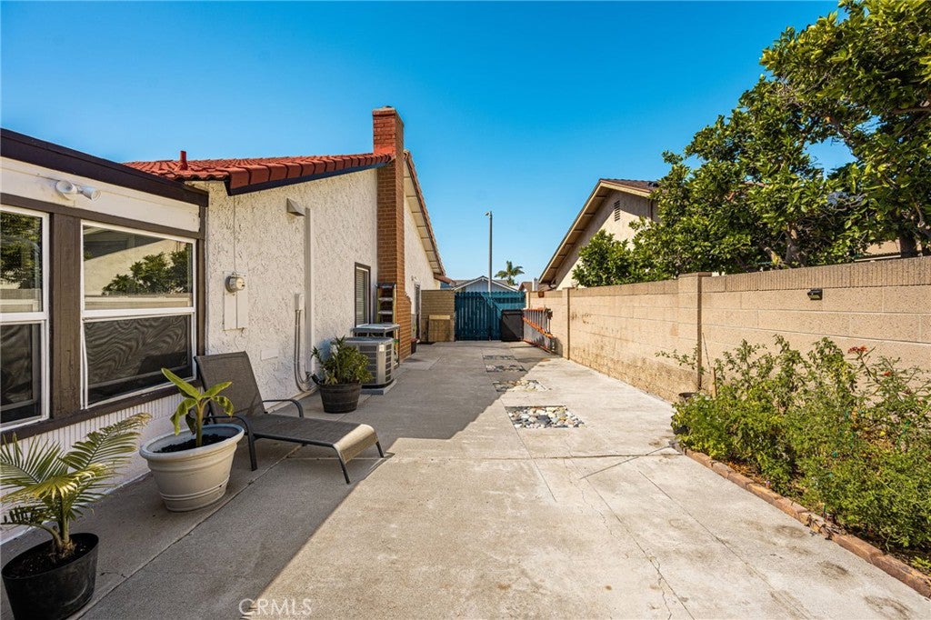 10352 La Despensa Avenue, Fountain Valley CA 92708 - Photo 21