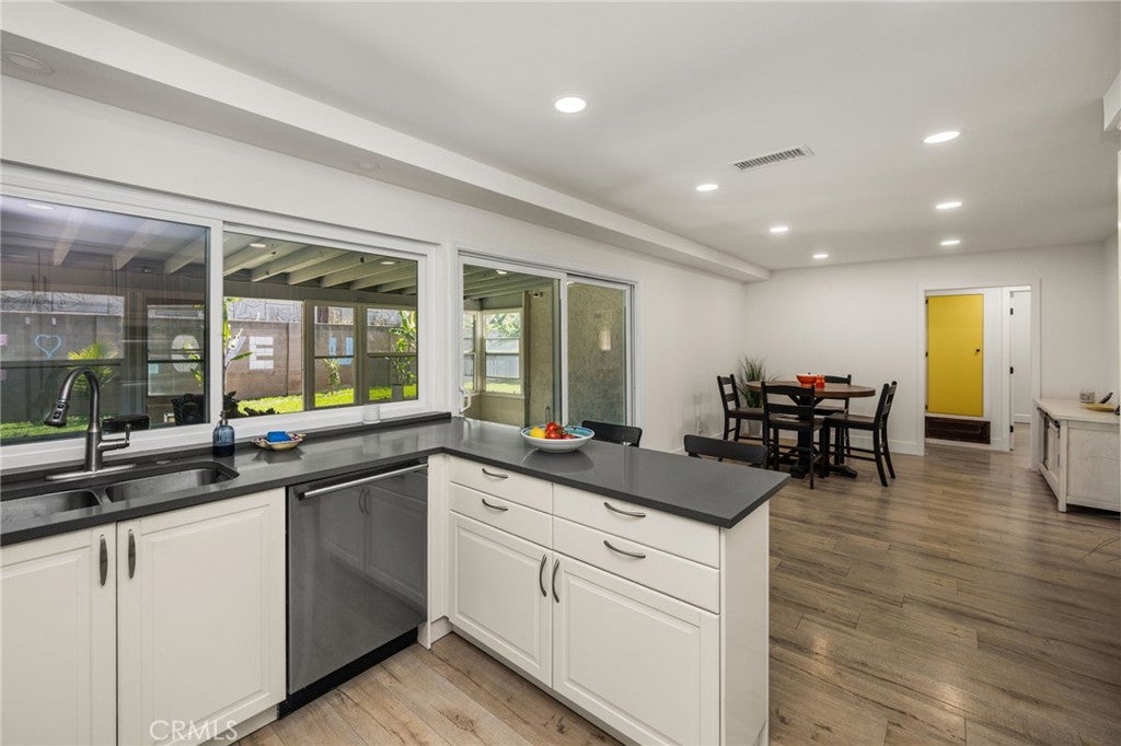 10352 La Despensa Avenue, Fountain Valley CA 92708 - Photo 15