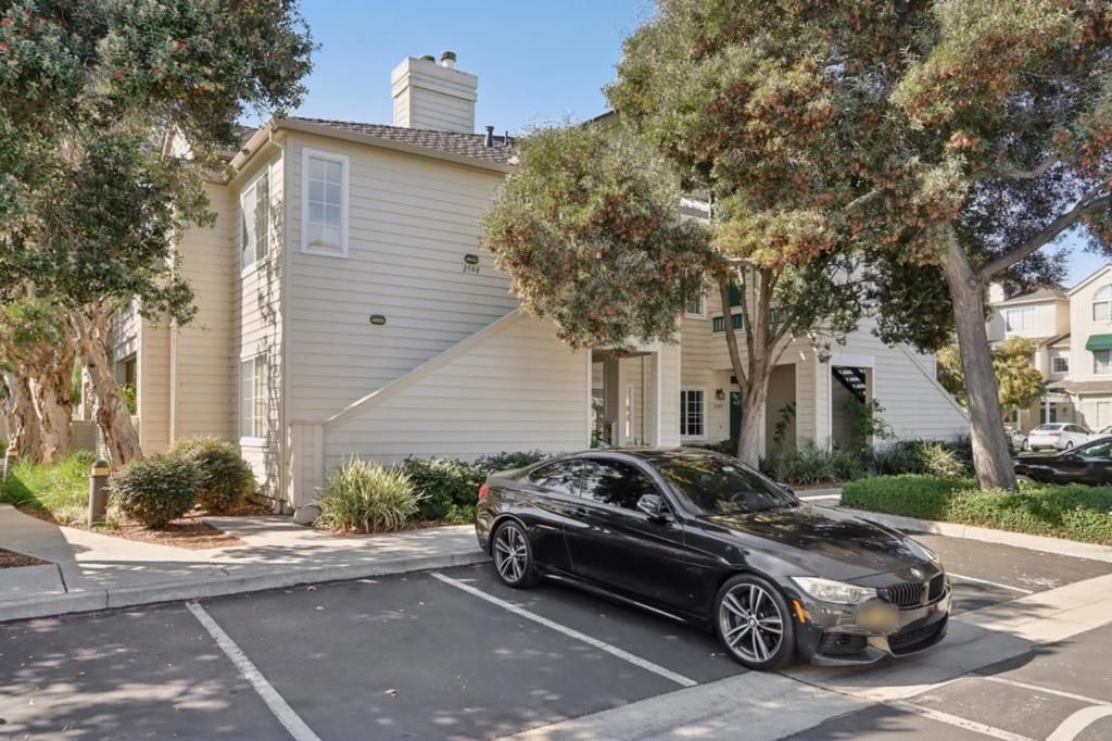 Photo of 2508 Hastings Shore Lane, Redwood City, CA 94065 (MLS # ML82025423)