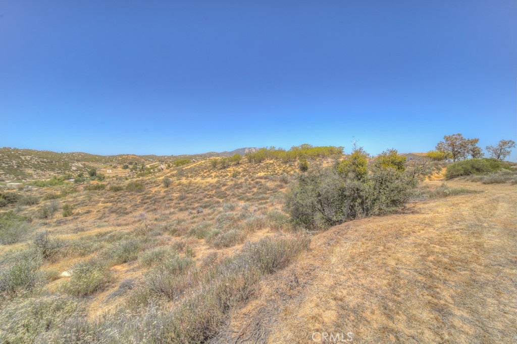 48805 Leaning Rock Court