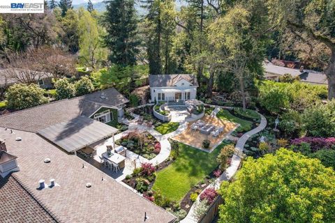 Photo of 1397 Pine Tree Dr Dr, Alamo, CA 94507 (MLS # 41127299)