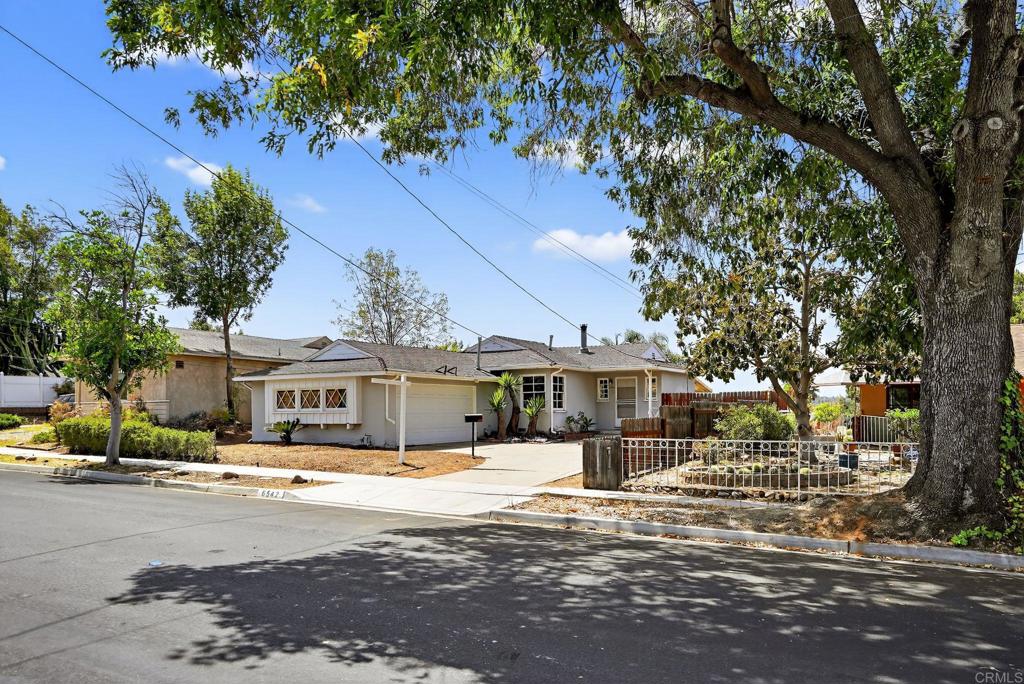 6542 Clara Lee Avenue