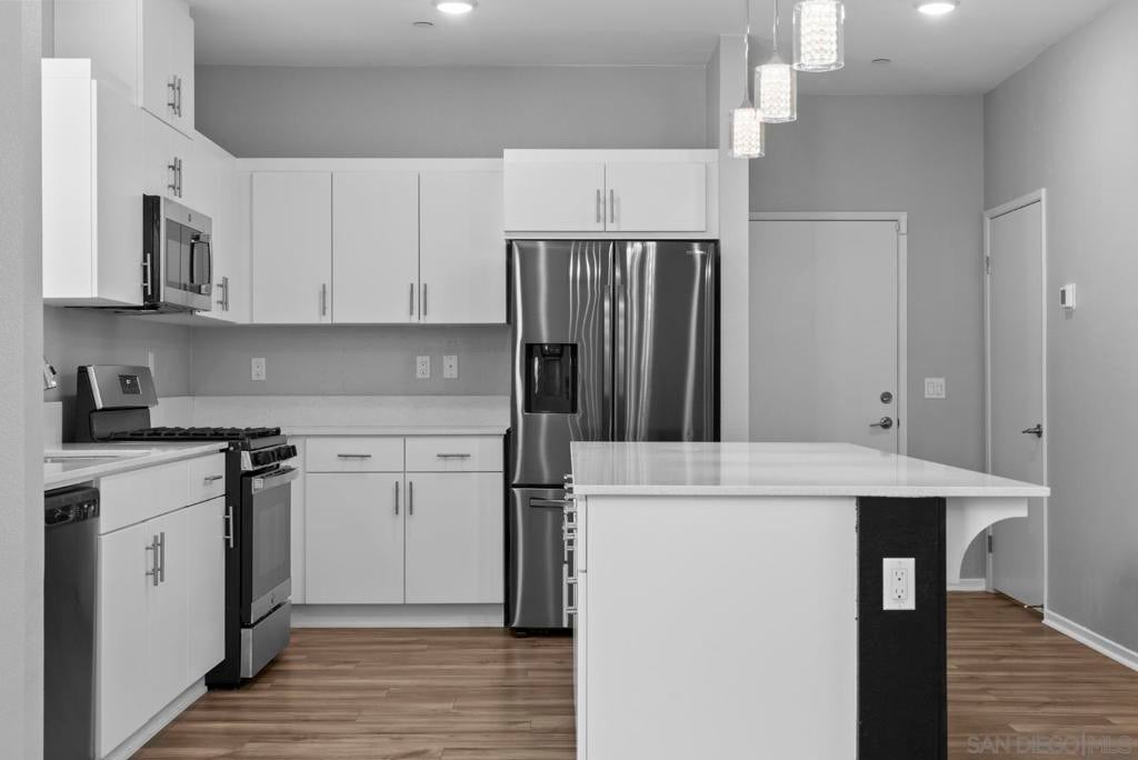 5223 Surfwalk Way WAY 111, San Diego CA 92154