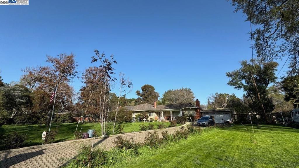 Photo of 190 Alderwood Rd Rd, Walnut Creek, CA 94598 (MLS # 41115230)
