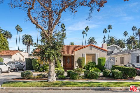 Photo of 312 S Maple Drive, Beverly Hills, CA 90212 (MLS # 25628449)