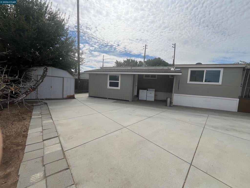75 E Bolton Rd