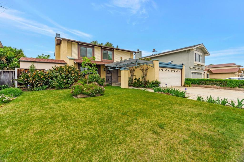 1418 Goldenlake Road