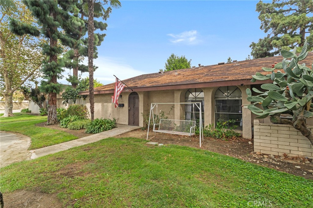 Another great opportunity in the beautiful city of Upland. Step into this charming condo where warmth, style, and comfort meet effortless living. From the moment you walk in, natural light fills the open layout, highlighting the high ceilings, cozy fireplace, and elegant wood-style flooring that make the space feel bright and expansive. The spacious bedrooms offer comfort and privacy, providing plenty of room to relax and unwind. The upgraded bathroom features quartz countertops, sleek finishes, and a glass-enclosed shower designed for a spa-like experience. Enjoy the convenience of an in-unit washer and dryer and enjoy on your private covered patio, perfect for your morning coffee or peaceful evening retreats.
Imagine coming home to a community that feels like a retreat, complete with a sparkling pool, soothing spa, and beautifully landscaped grounds that invite you to slow down and enjoy the moment. The HOA covers water, trash, and insurance, giving you a worry-free lifestyle so you can focus on what matters most.
Centrally located near Montclair Plaza, shopping centers, restaurants, and schools, and with easy access to the 10 and 210 freeways, this home connects you to everything you need while keeping you close to the calm of a quiet neighborhood. This home offers the perfect blend of comfort, convenience, and value, a place where you’ll instantly feel this is home!