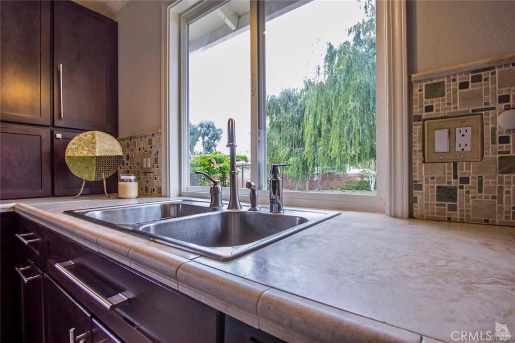 Dutch Haven-109 - 1000162 - Residential