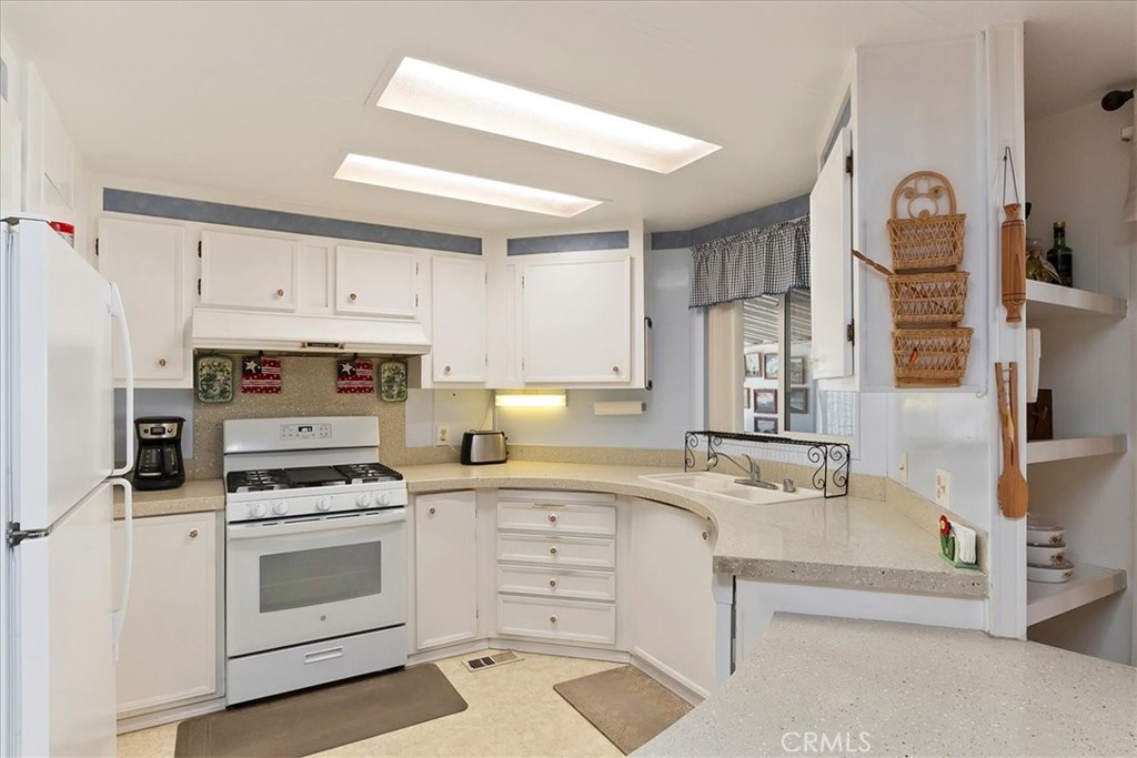 Hidden Springs (34011) - Manufactured In Park