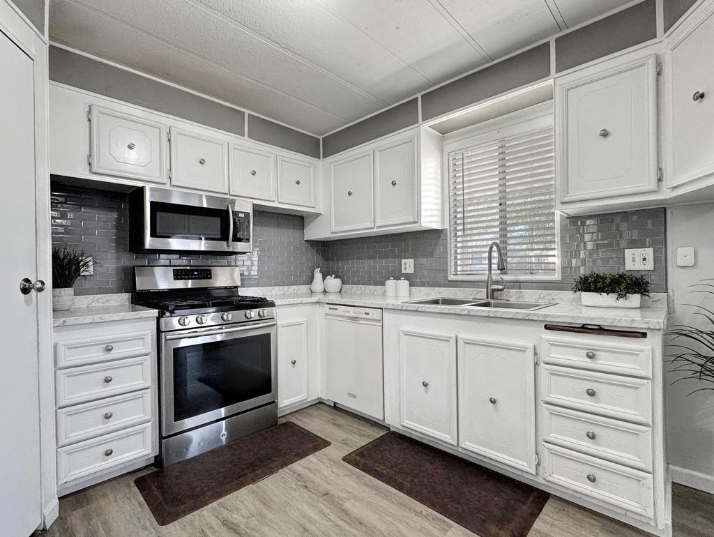 Not Applicable-1 - Manufactured In Park