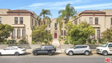 Photo of 2375 W 12th Street, Los Angeles, CA 90006 (MLS # 25600503)
