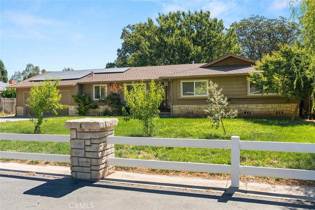 3524 Bridle