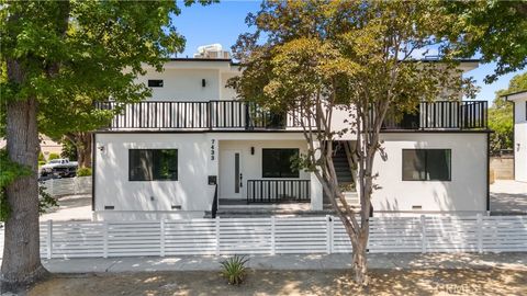 Photo of 7435 Ranchito Avenue, Van Nuys, CA 91405 (MLS # BB25223201) Photo of 7435 Ranchito Avenue, Van Nuys, CA 91405 (MLS # BB25223201)