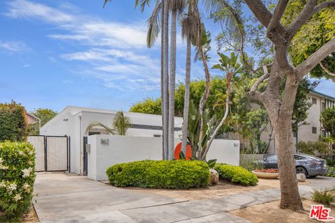 Photo of 1162 N Poinsettia Place #ADU, West Hollywood, CA 90046 (MLS # 26674117)
