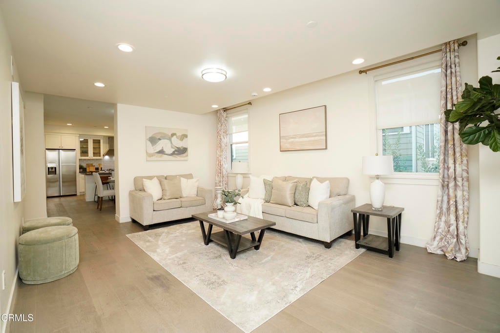 385 S Marengo Avenue 205