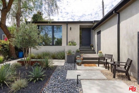 Photo of 7102 Pacific View Drive, Los Angeles, CA 90068 (MLS # 26927233)