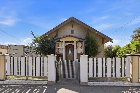 Photo of 135 Nash Road, Hollister, CA 95023 (MLS # ML82065606)