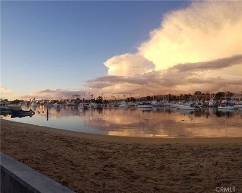 526 Park Avenue B Newport Beach CA 92662