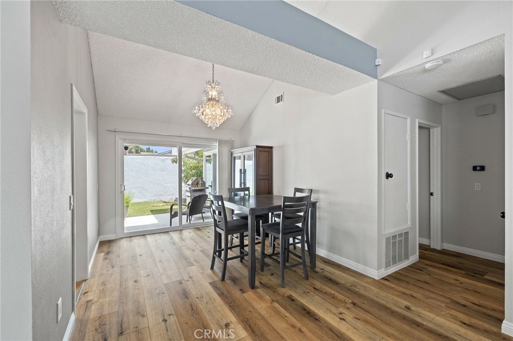14 Aldergrove